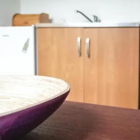 1 Bedroom Pet Friendly Home In Morag * モロンク
